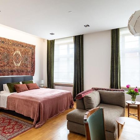 Palac Zieleniewskich Apartamenty Sw Marka 31 Krakow Bagian luar foto