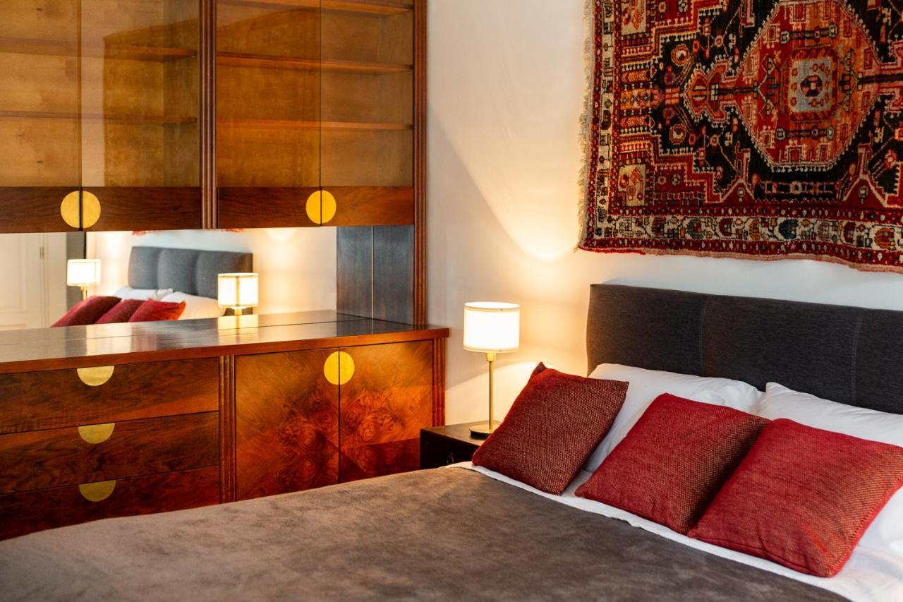 Palac Zieleniewskich Apartamenty Sw Marka 31 Krakow Bagian luar foto