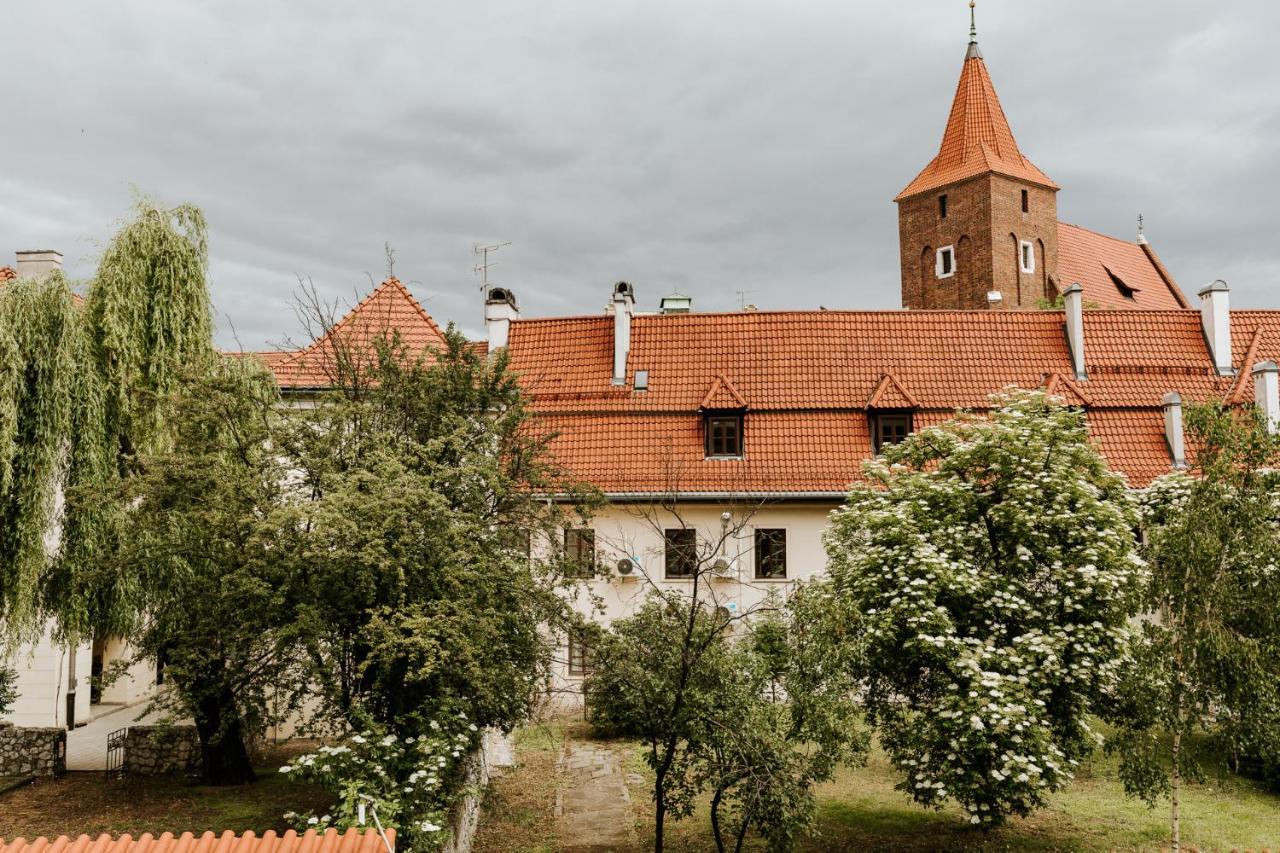 Palac Zieleniewskich Apartamenty Sw Marka 31 Krakow Bagian luar foto