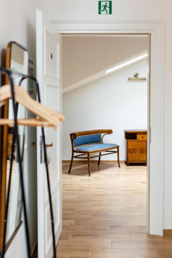 Palac Zieleniewskich Apartamenty Sw Marka 31 Krakow Bagian luar foto