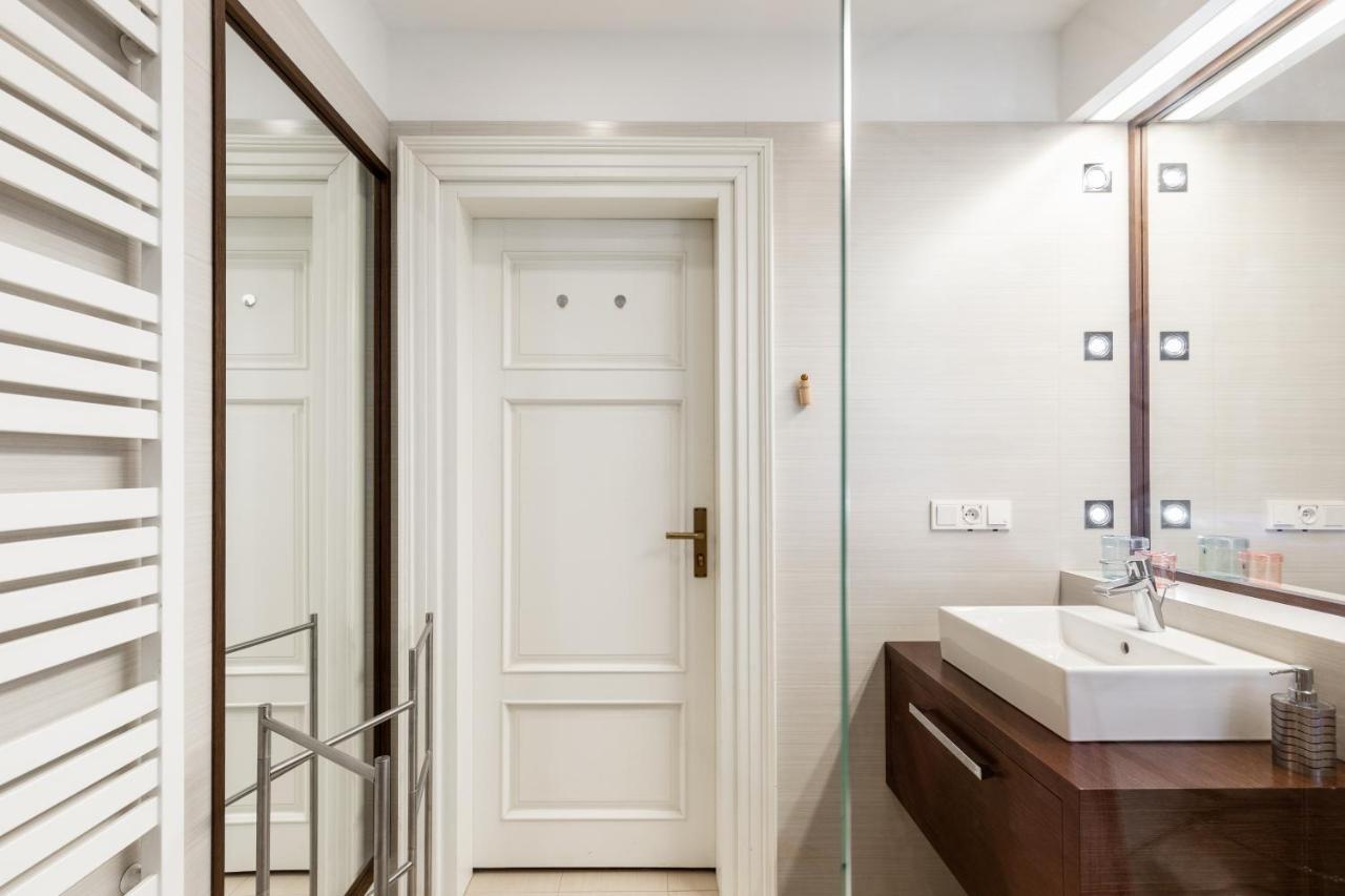 Palac Zieleniewskich Apartamenty Sw Marka 31 Krakow Bagian luar foto